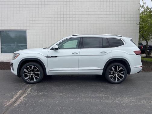 2025 Volkswagen Atlas 2.0T SEL Premium R-Line 4MOTION