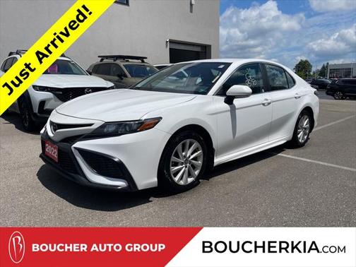 2022 Toyota Camry SE