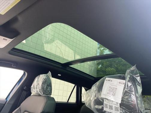 2025 Volkswagen Atlas Cross Sport 2.0T SEL
