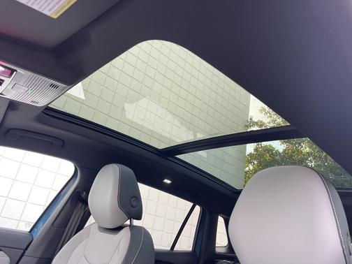 2025 Volkswagen Tiguan 2.0T SE R-Line Black 4MOTION