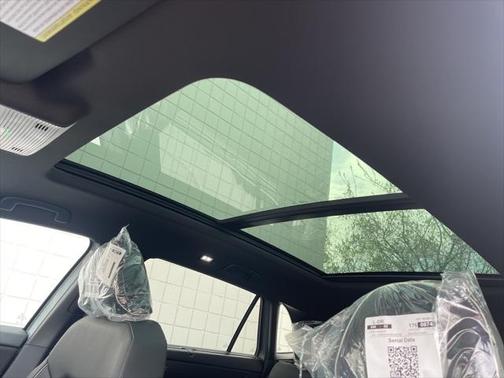 2025 Volkswagen Atlas Cross Sport 2.0T SEL Premium