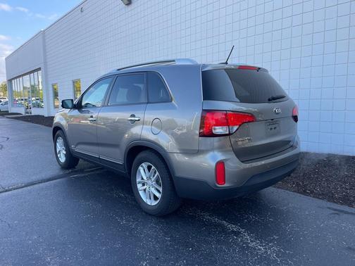 2015 Kia Sorento LX