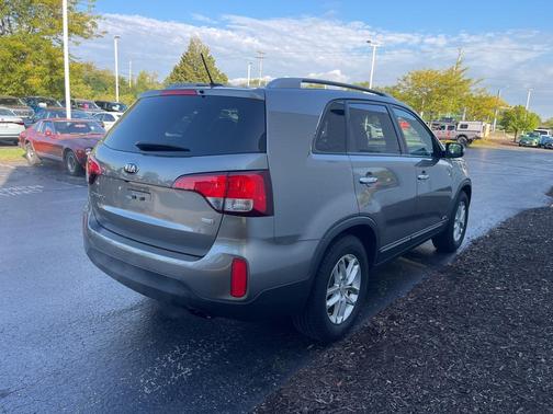 2015 Kia Sorento LX