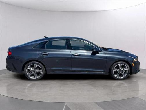2024 Kia K5 EX