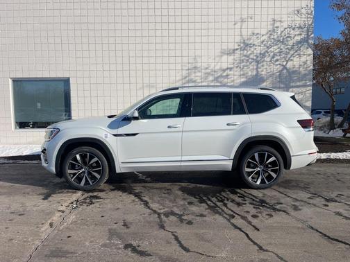 2026 Volkswagen Atlas 2.0T SEL Premium R-Line 4MOTION