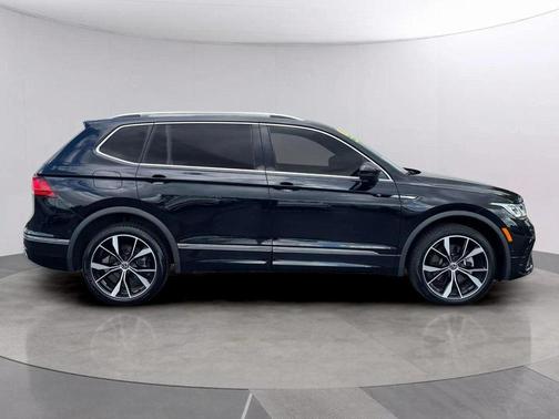 2024 Volkswagen Tiguan 2.0T SEL R-Line 4MOTION