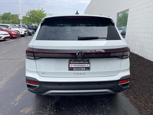 2025 Volkswagen Taos 1.5T SE