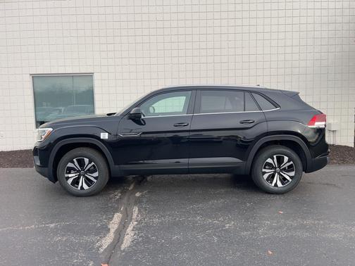 2026 Volkswagen Atlas Cross Sport 2.0T SE