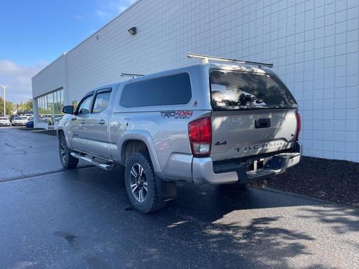 2016 Toyota Tacoma TRD Sport