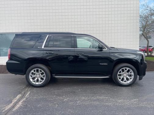 2017 GMC Yukon SLT