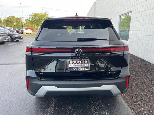 2025 Volkswagen Tiguan 2.0T SE 4MOTION
