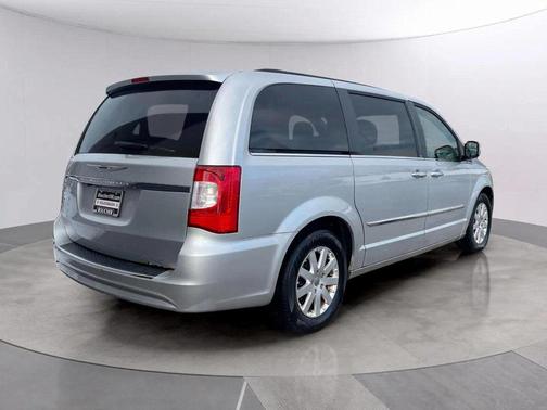 2011 Chrysler Town & Country Touring-L