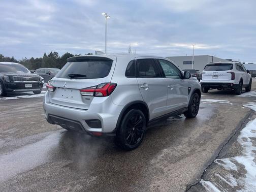 2023 Mitsubishi Outlander Sport 2.0 LE