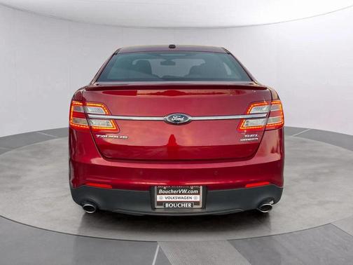 2015 Ford Taurus SEL