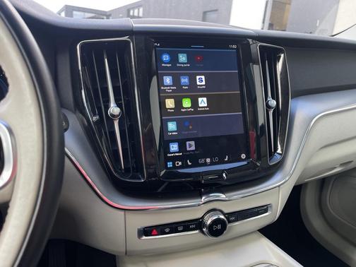 2024 Volvo XC60 B5 Core