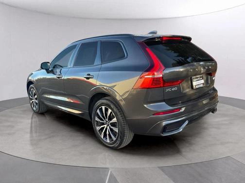 2024 Volvo XC60 B5 Core