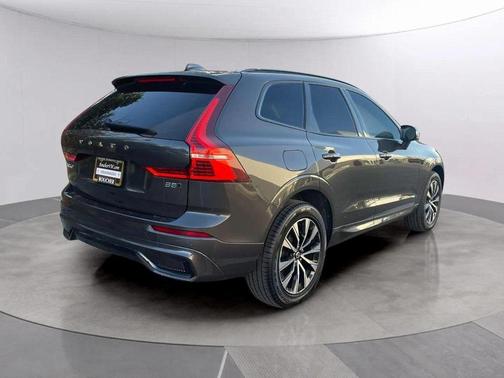 2024 Volvo XC60 B5 Core