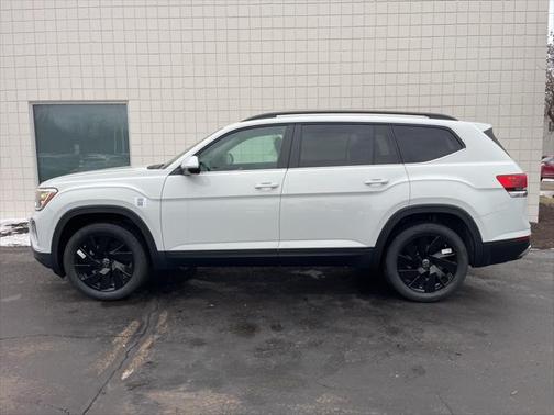 2025 Volkswagen Atlas 2.0T SE w/Technology 4MOTION