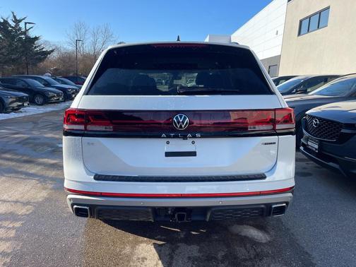 2026 Volkswagen Atlas 2.0T Peak Edition