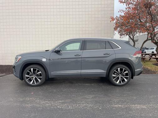 2026 Volkswagen Atlas Cross Sport 2.0T SEL Premium
