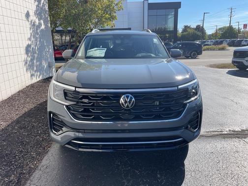 2026 Volkswagen Atlas 2.0T SEL Premium R-Line 4MOTION
