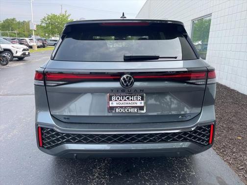 2025 Volkswagen Tiguan 2.0T SE R-Line Black 4MOTION