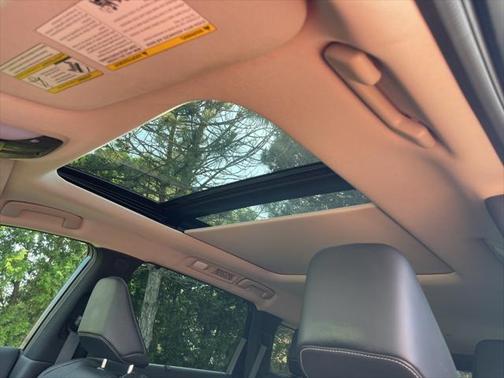 2022 INFINITI QX60 SENSORY