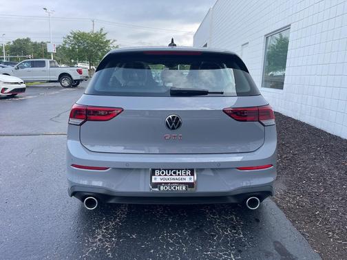 2025 Volkswagen Golf GTI 2.0T SE DSG