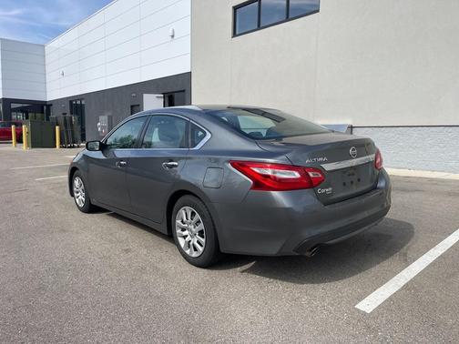 2016 Nissan Altima 2.5 S