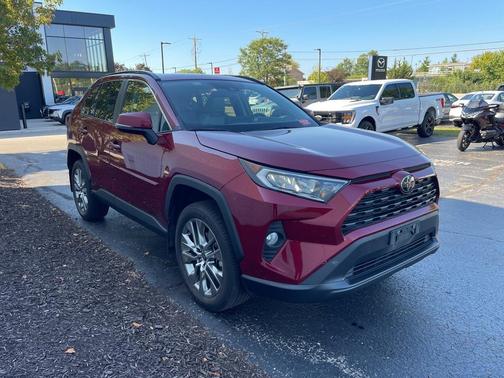2021 Toyota RAV4 XLE Premium