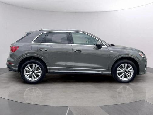 2025 Audi Q3 Premium