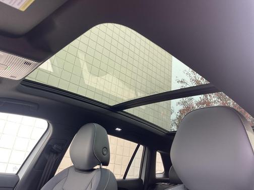 2026 Volkswagen Tiguan 2.0T SE R-Line Black 4MOTION