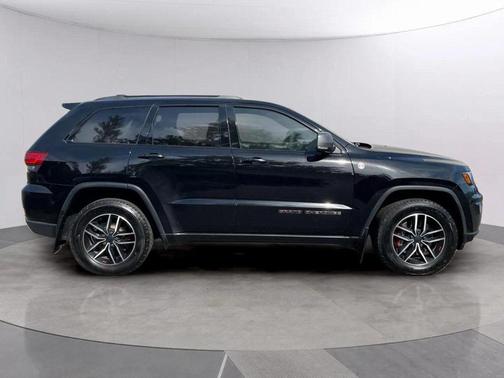2021 Jeep Grand Cherokee Trailhawk