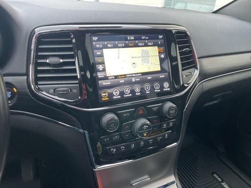 2021 Jeep Grand Cherokee 80th Anniversary Edition