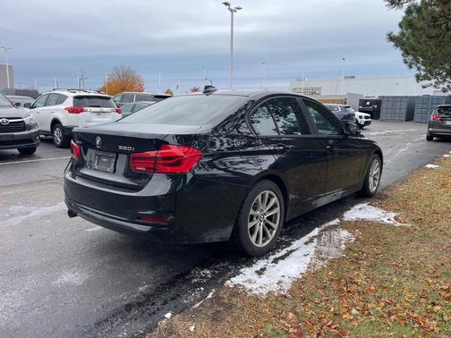 2017 BMW 320 i