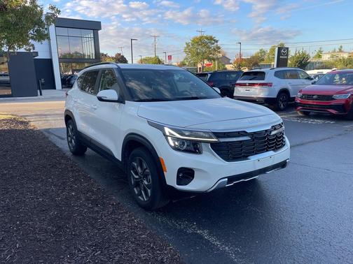 2024 Kia Seltos S