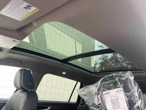 2026 Volkswagen Atlas 2.0T SEL Premium R-Line 4MOTION