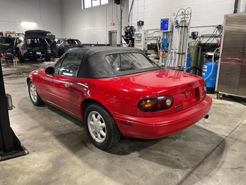1990 Mazda MX-5 Miata Base