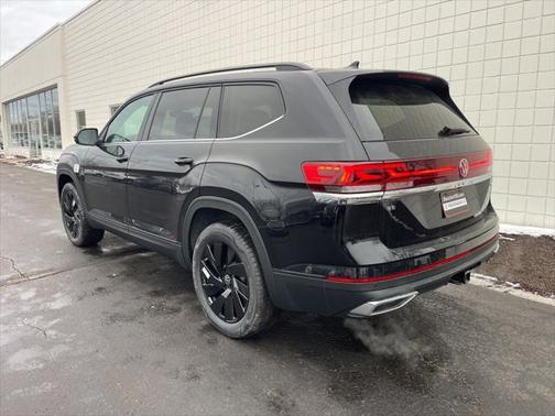 2025 Volkswagen Atlas 2.0T SE w/Technology 4MOTION