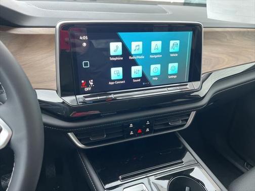 2025 Volkswagen Atlas 2.0T SE w/Technology 4MOTION