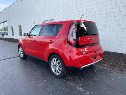 2017 Kia Soul +