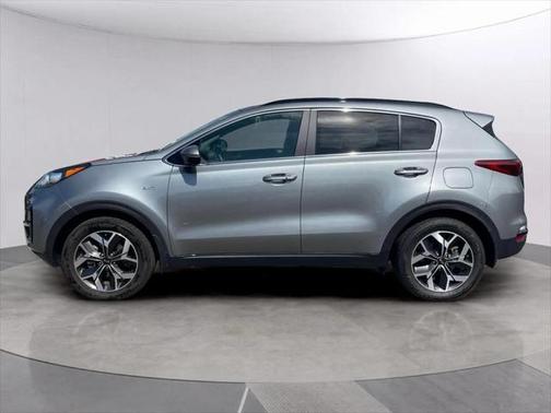 2022 Kia Sportage EX