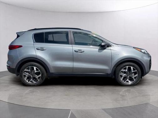 2022 Kia Sportage EX