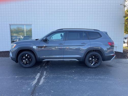 2025 Volkswagen Atlas 2.0T Peak Edition