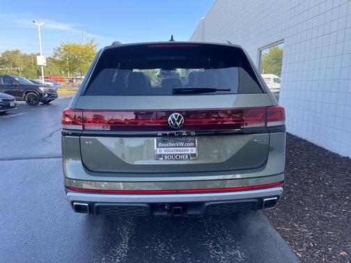 2025 Volkswagen Atlas 2.0T Peak Edition