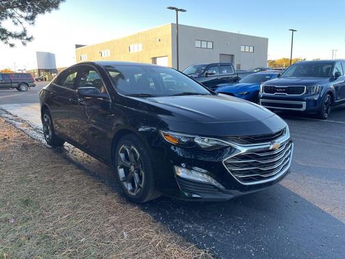 2024 Chevrolet Malibu LT