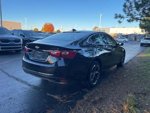 2024 Chevrolet Malibu LT