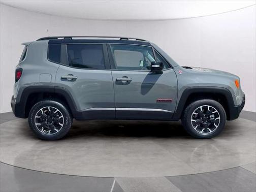 2023 Jeep Renegade Trailhawk