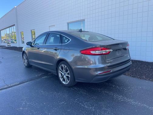 2019 Ford Fusion SEL