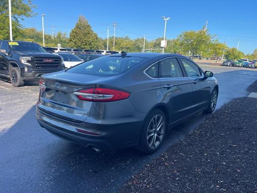 2019 Ford Fusion SEL